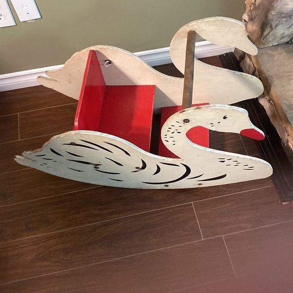 Vintage
Wooden Swan Rocking Horse - Picture 4 of 17